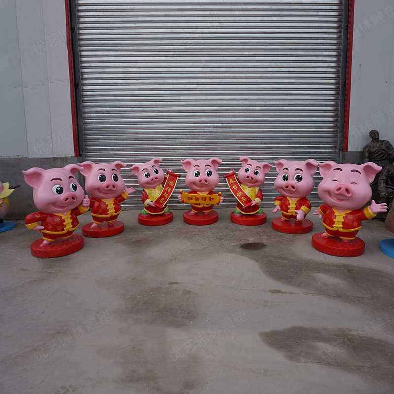 玻璃鋼卡通豬，豬年吉祥物雕塑