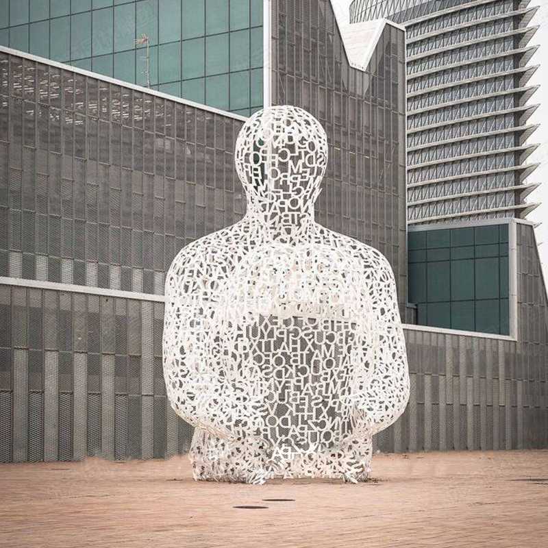 不銹鋼雕塑工廠，鏤空不銹鋼人物雕塑