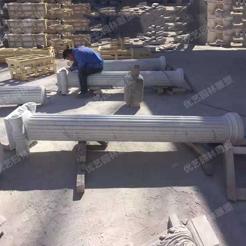 漢白玉羅馬柱，羅馬柱